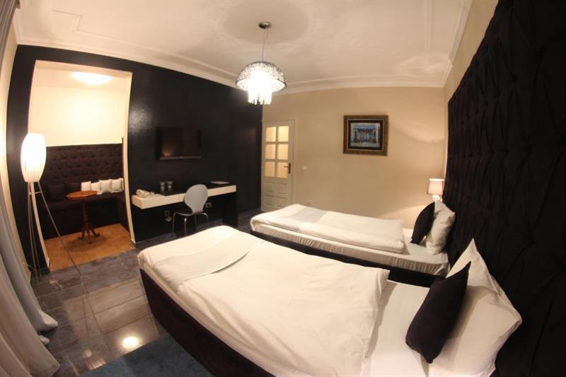 Hotel Kosta'S بودغوريتْسا المظهر الخارجي الصورة